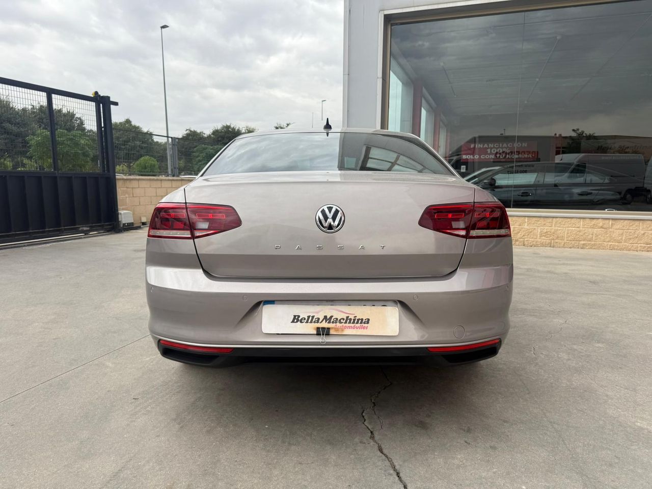 Volkswagen Passat Executive 2.0 TDI 110kW (150CV) - Foto 2