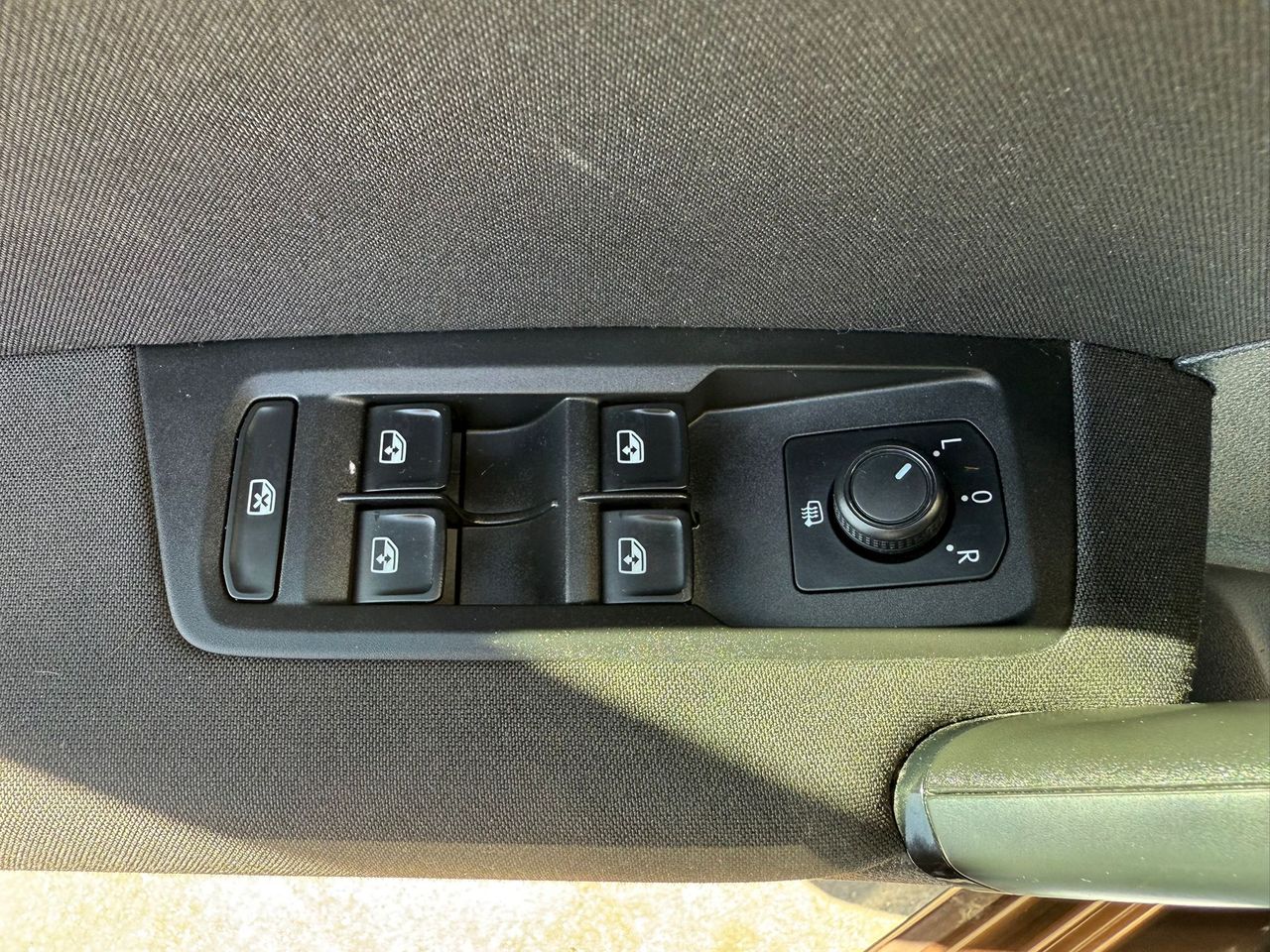 Volkswagen Touran Advance 1.6 TDI 85kW (115CV) DSG - Foto 2