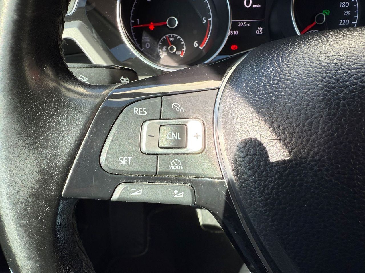 Volkswagen Touran Advance 1.6 TDI 85kW (115CV) DSG - Foto 2