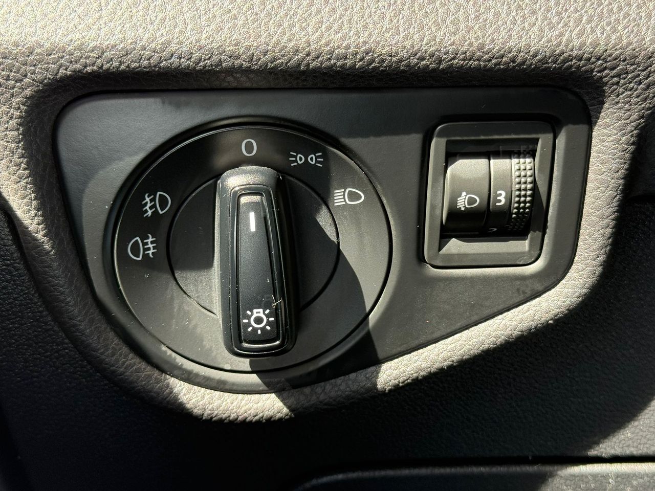 Volkswagen Touran Advance 1.6 TDI 85kW (115CV) DSG - Foto 2