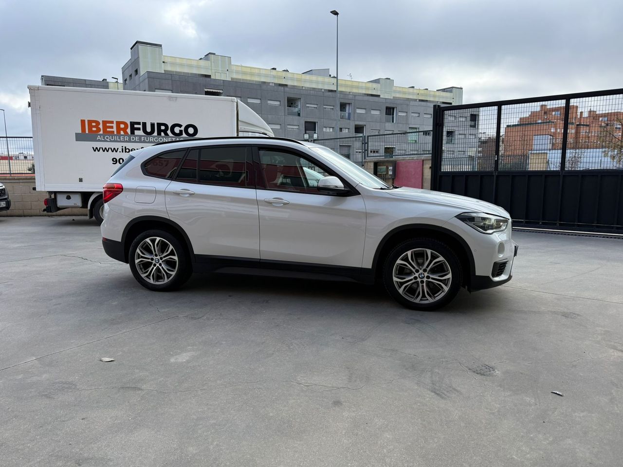 BMW X1 xDrive18d - Foto 2