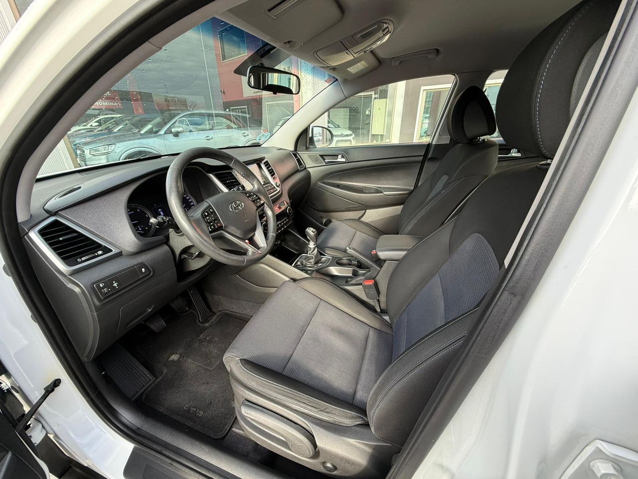 Hyundai Tucson 1.7 CRDi 85kW (115CV) BD Klass Nav 4x2 - Foto 2