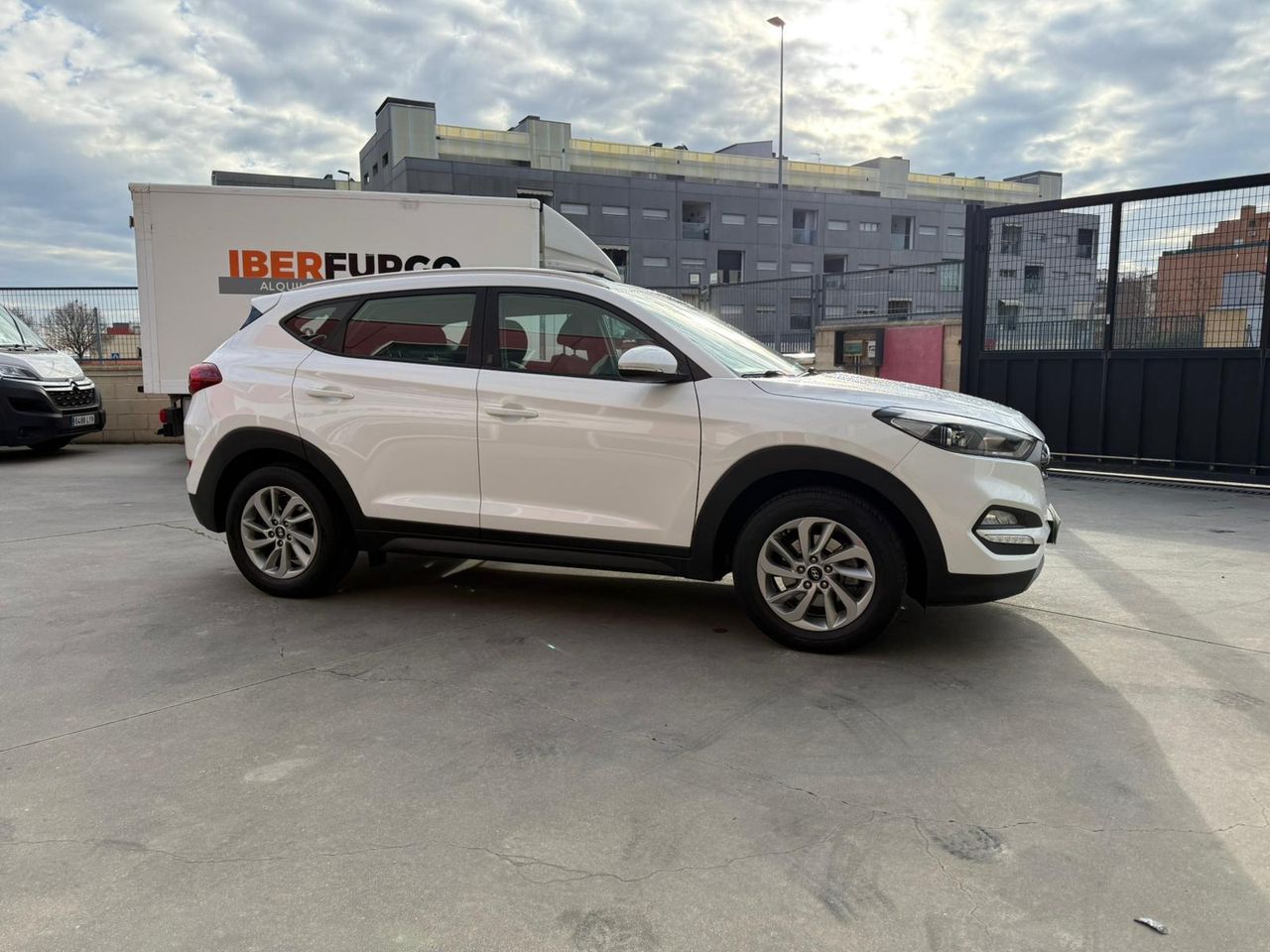 Hyundai Tucson 1.7 CRDi 85kW (115CV) BD Klass Nav 4x2 - Foto 2