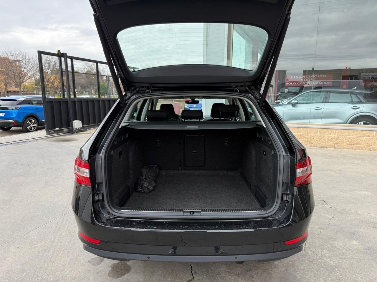 Skoda Superb Combi 2.0 TDI 110kW (150CV) DSG Ambition - Foto 2