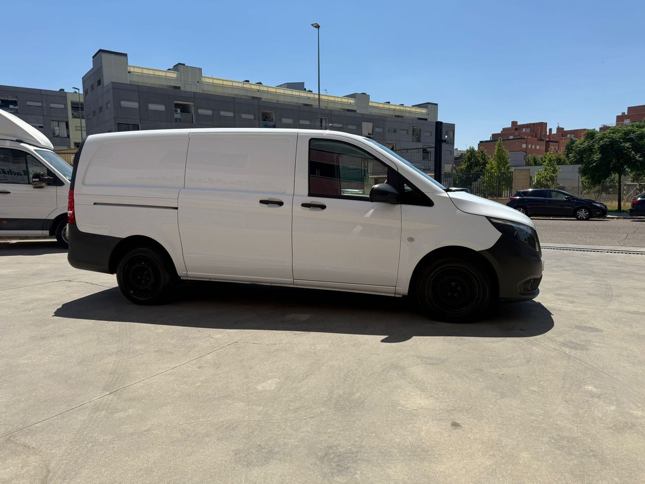 Mercedes Vito 114 CDI LARGA  - Foto 2
