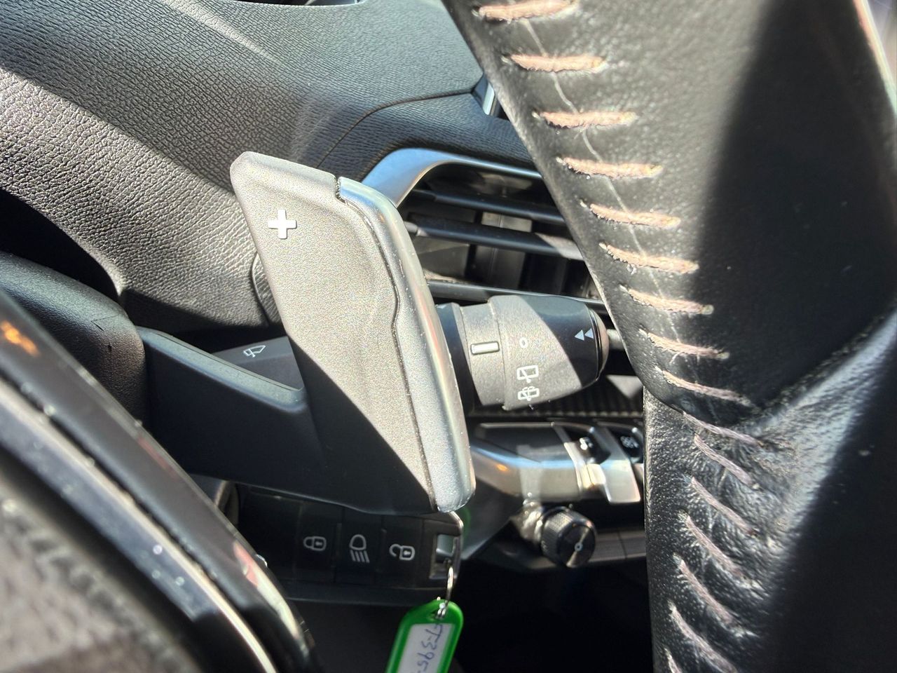 Peugeot 5008 1.5 BlueHDi 96kW (130CV) S&S Allure EAT8 - Foto 2