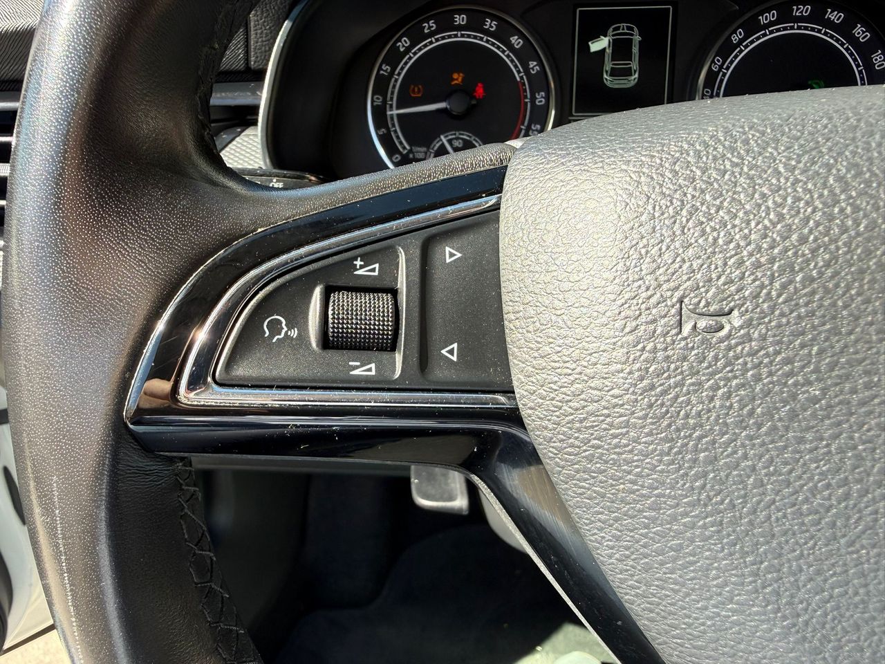 Skoda Scala SCALA 1.6 TDI 85 KW (115 CV) DSG Ambitio - Foto 2