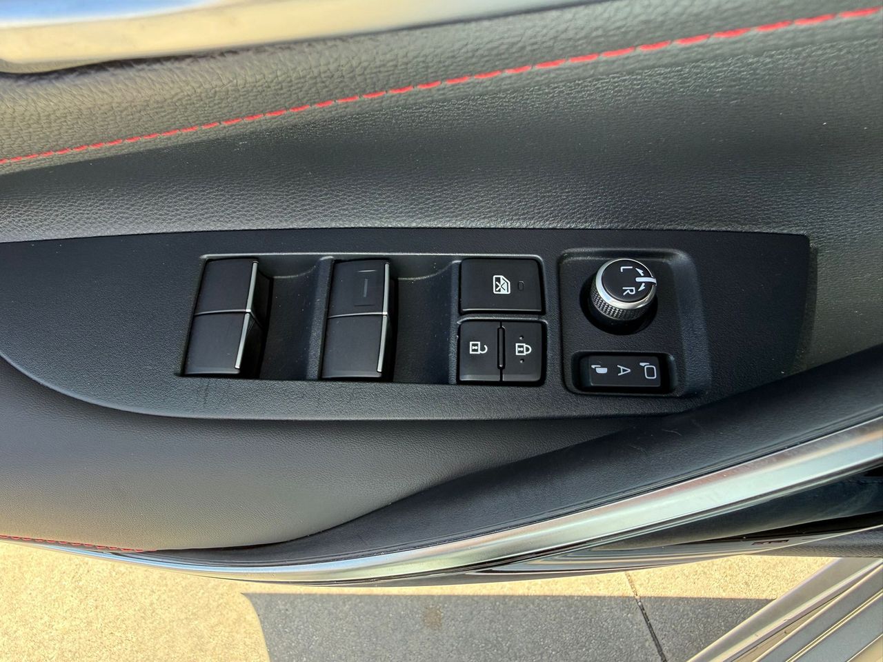 Toyota Corolla 200H GR-Sport - Foto 2