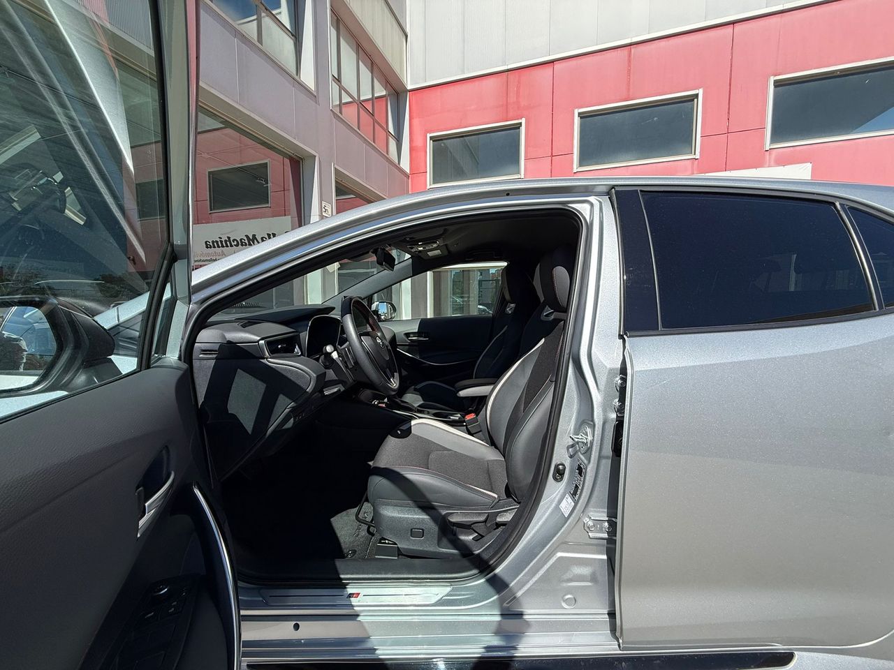 Toyota Corolla 200H GR-Sport - Foto 2