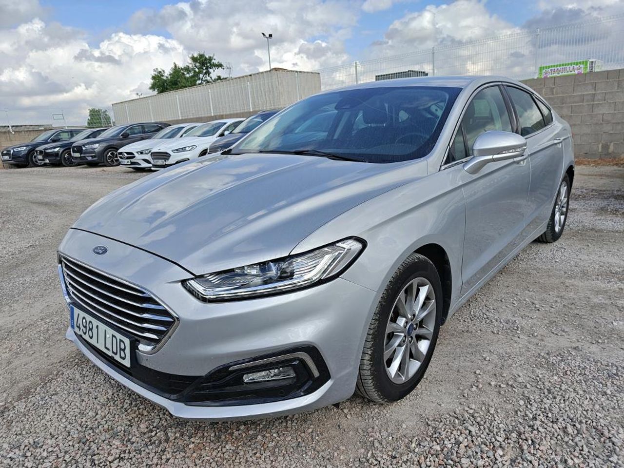 ford mondeo 2020 / foto grande (2)