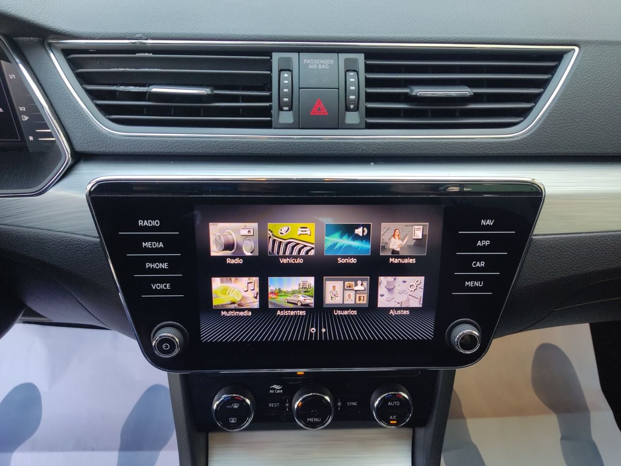 Skoda Superb Combi Style 1.4 TSI iV P-HEV DSG - foto 25