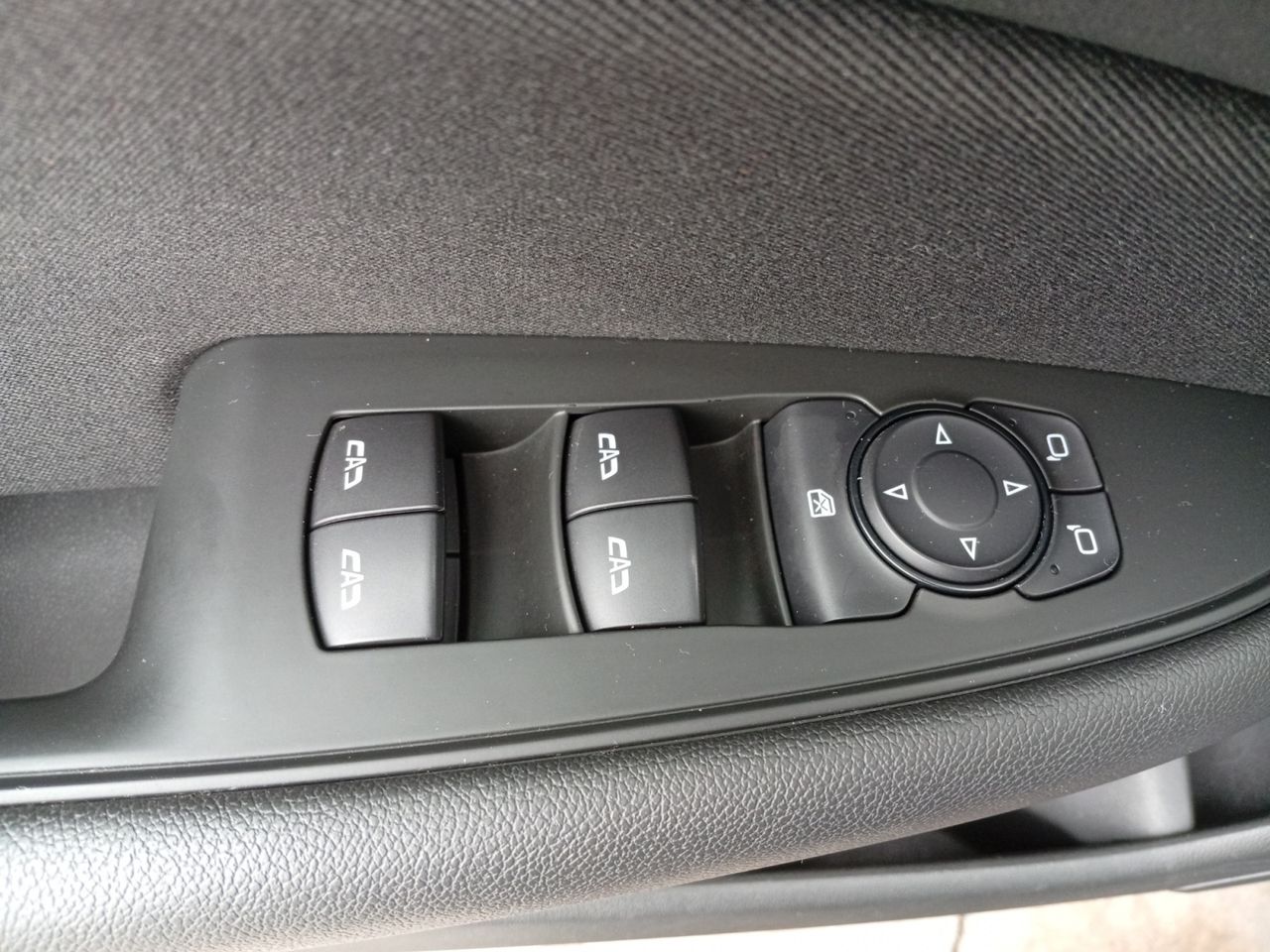 Opel Insignia ST 1.6 CDTi 100kW TD Selective Pro Auto - foto 18