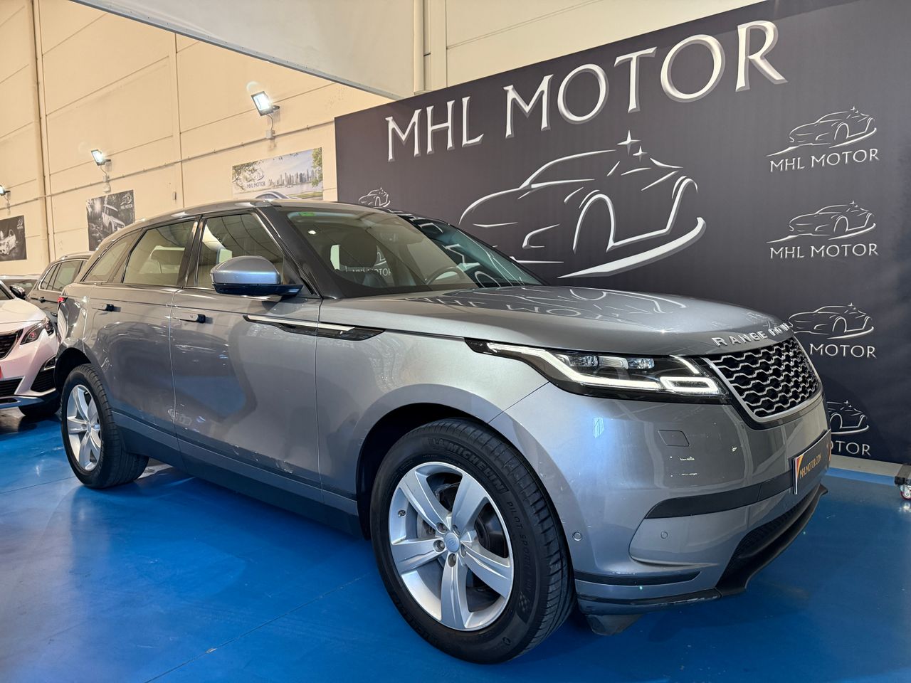 land-rover range rover velar 2020 /