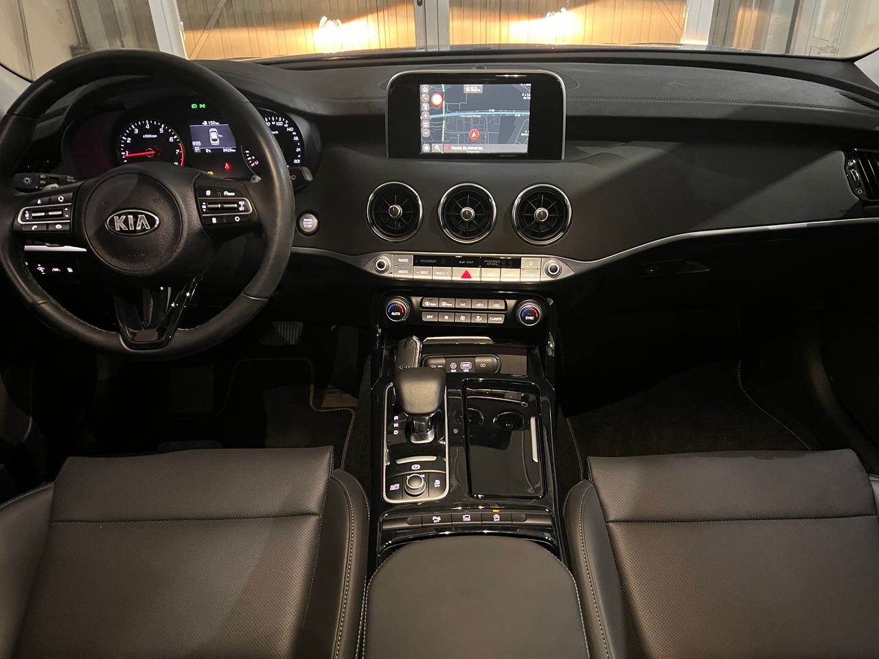 kia stinger 2019 / foto grande (3)