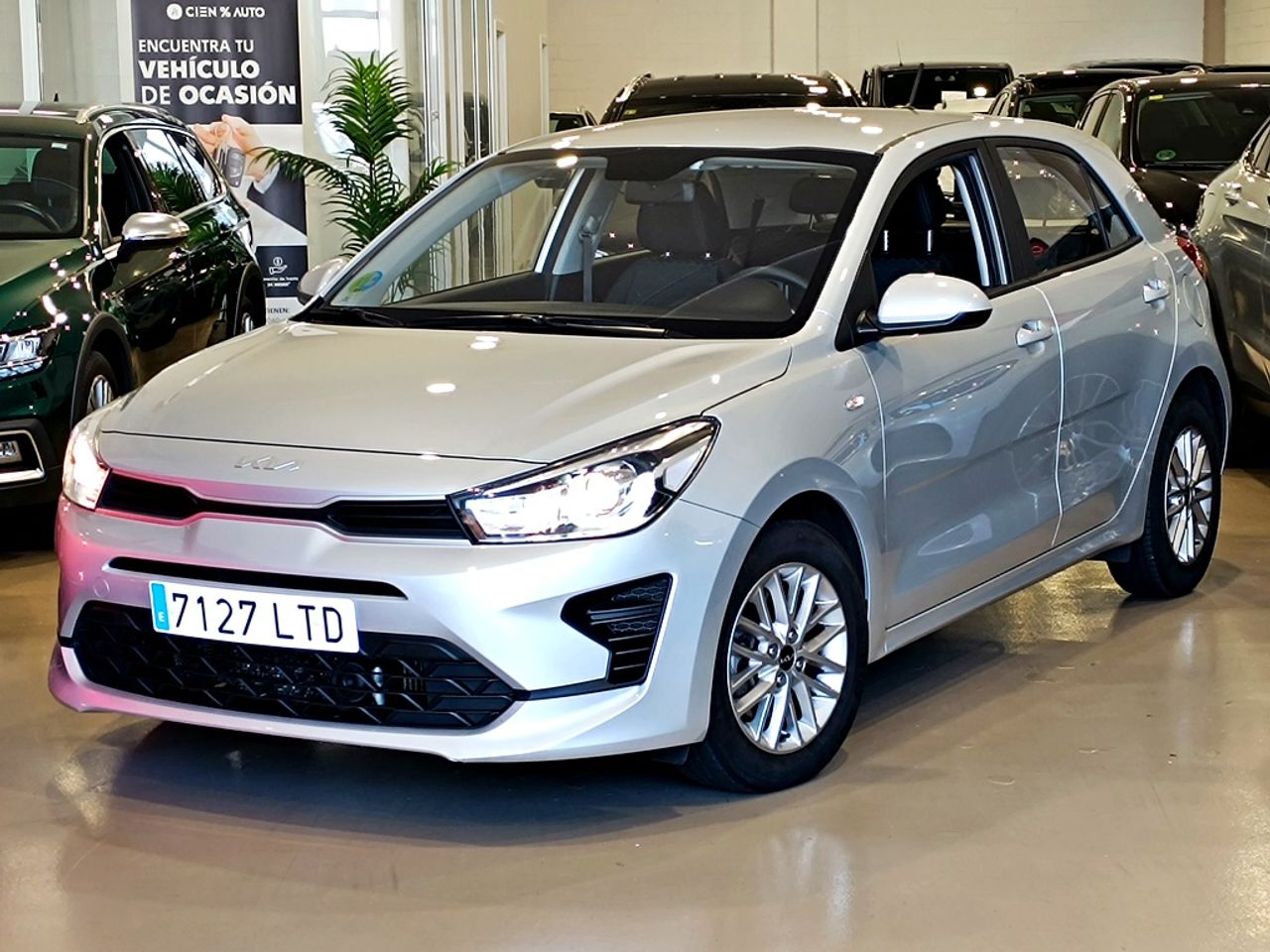 Foto kia rio 2021 /