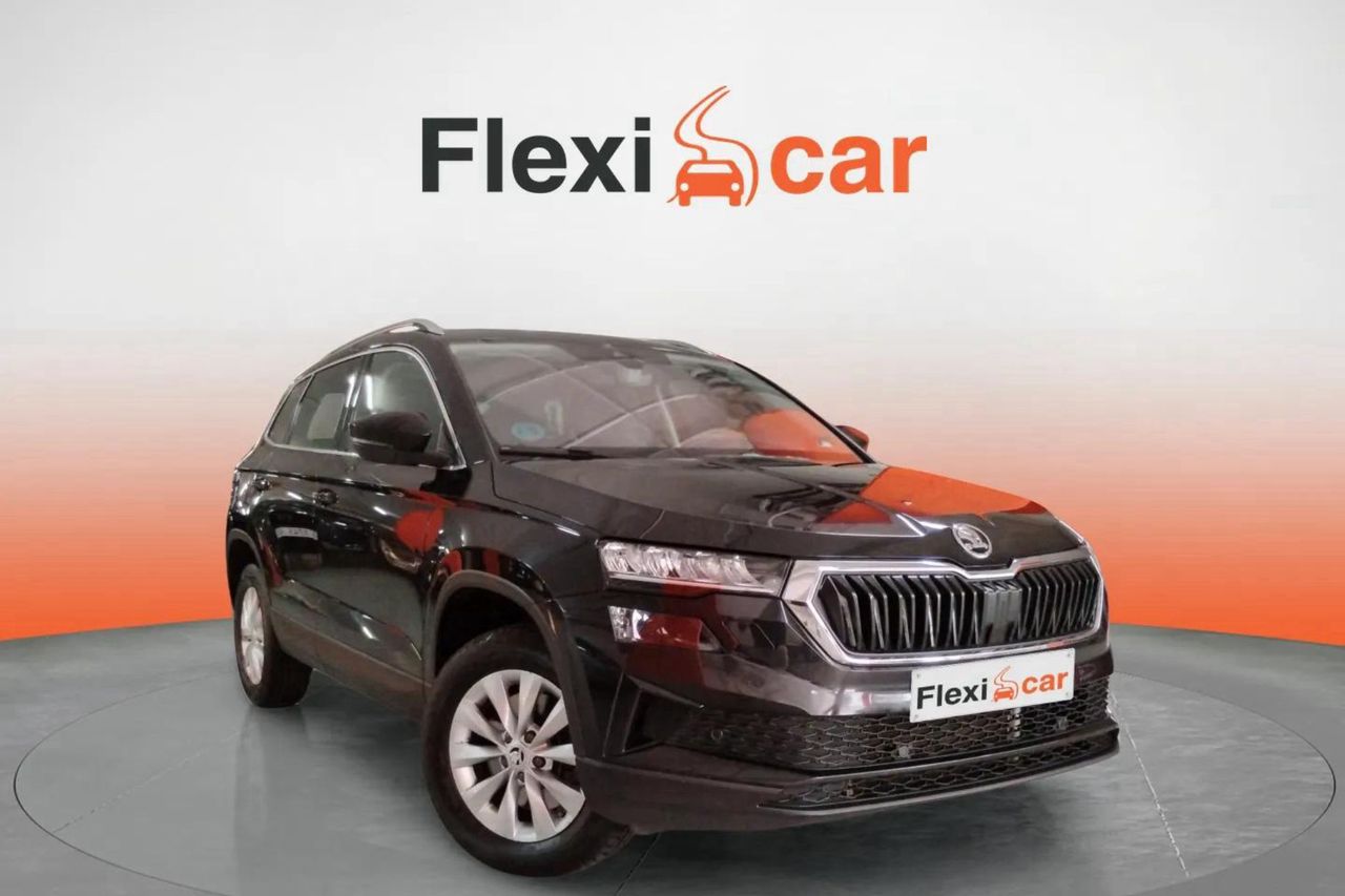Skoda kamiq 5 plazas  de segunda mano - Skoda Karoq 1.5 TSI 110kW (150CV) DSG ACT Ambition