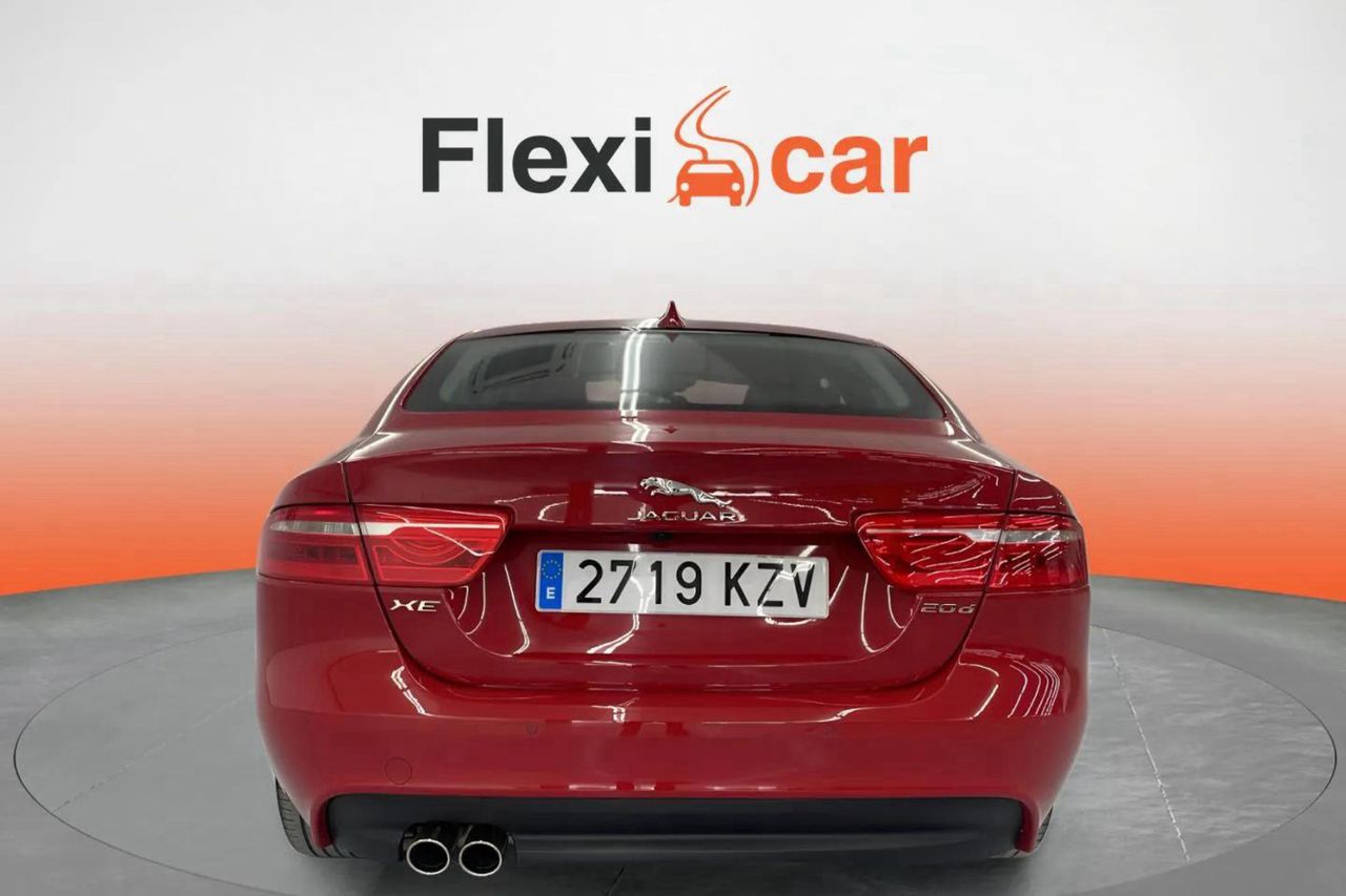 jaguar xe 2.0 diesel 132kw pure auto awd foto grande (3)