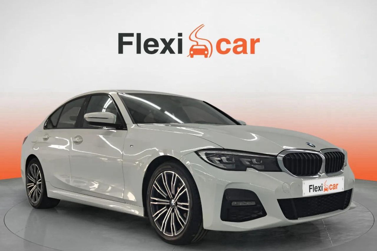 Sillas modernas amarillo blanco  de segunda mano - BMW Serie 3 320d Auto.