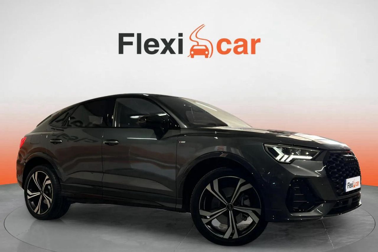 Foto audi q3 45 tfsi e 180kw s tronic black line