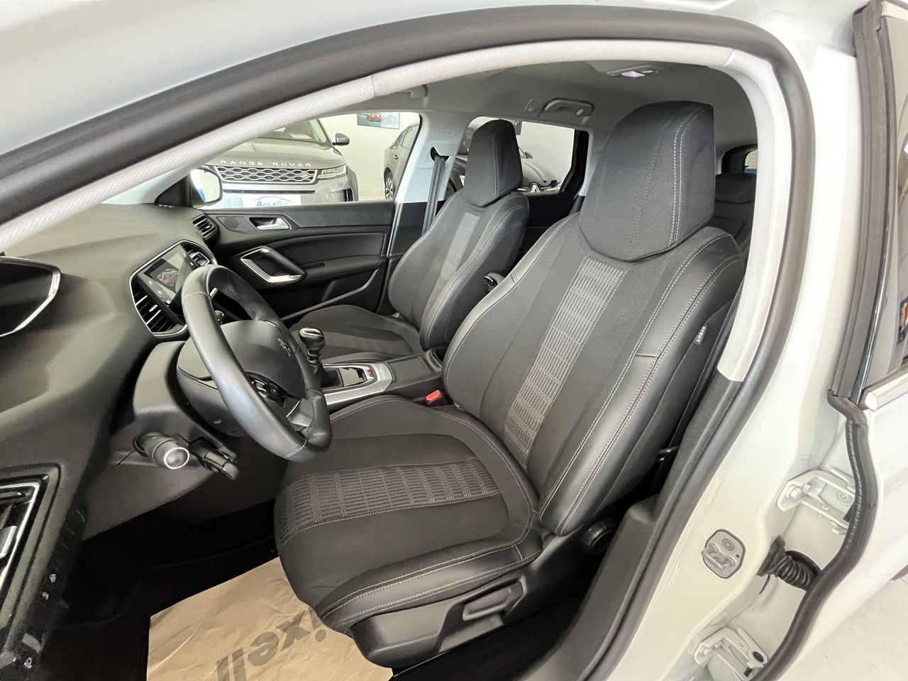 peugeot 308 2021 / foto grande (2)