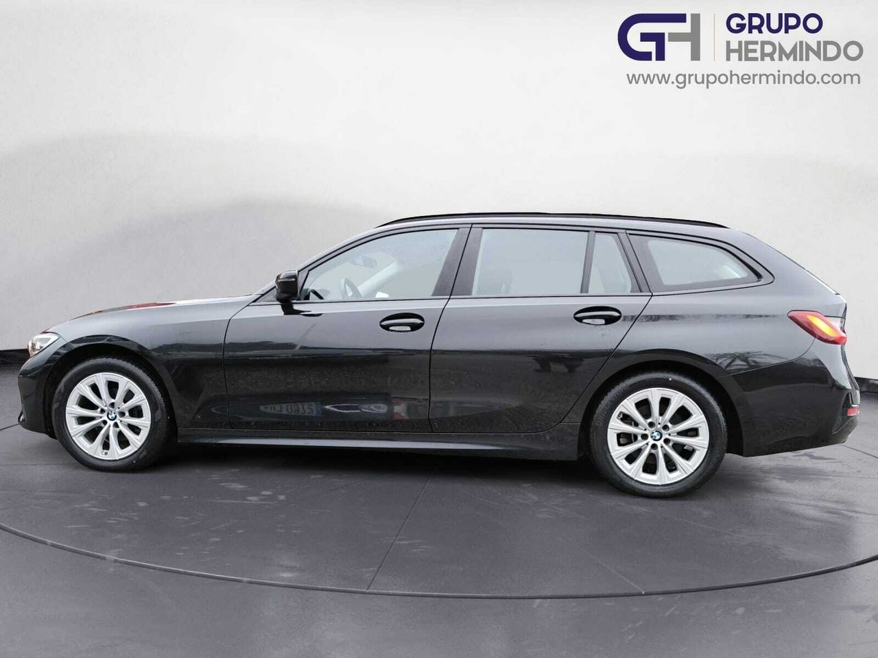 BMW Serie 3 318 d A TOURING  - Foto 2