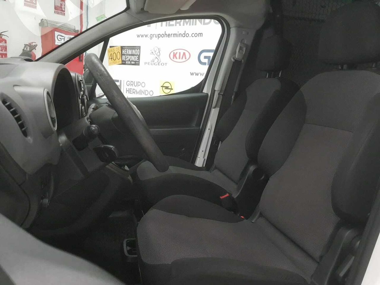 Citroën Berlingo  Furgon 100 CV FG  - Foto 2