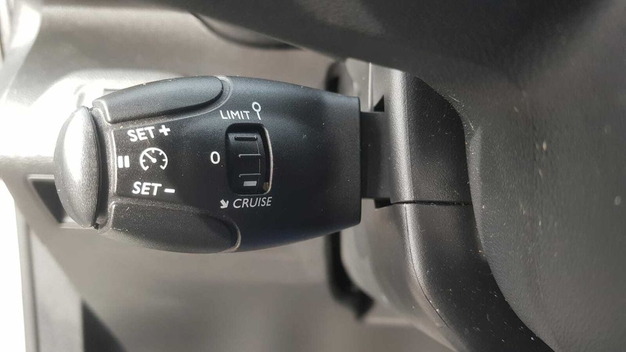 Citroën Berlingo  Furgon VAN TALLA M BLUE HDI 100 CV CONTROL  - Foto 2