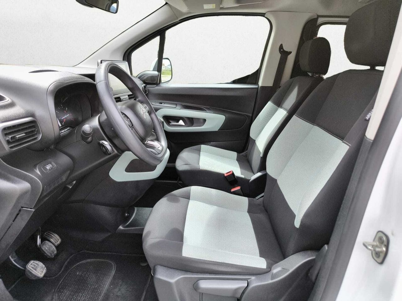 Citroën Berlingo TALLA M BLUE HDI 100 CV FEEL  - Foto 2