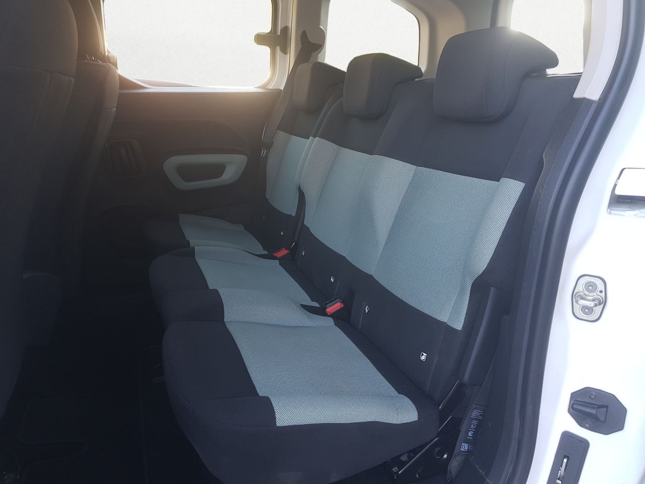 Citroën Berlingo TALLA M BLUE HDI 100 CV FEEL  - Foto 2