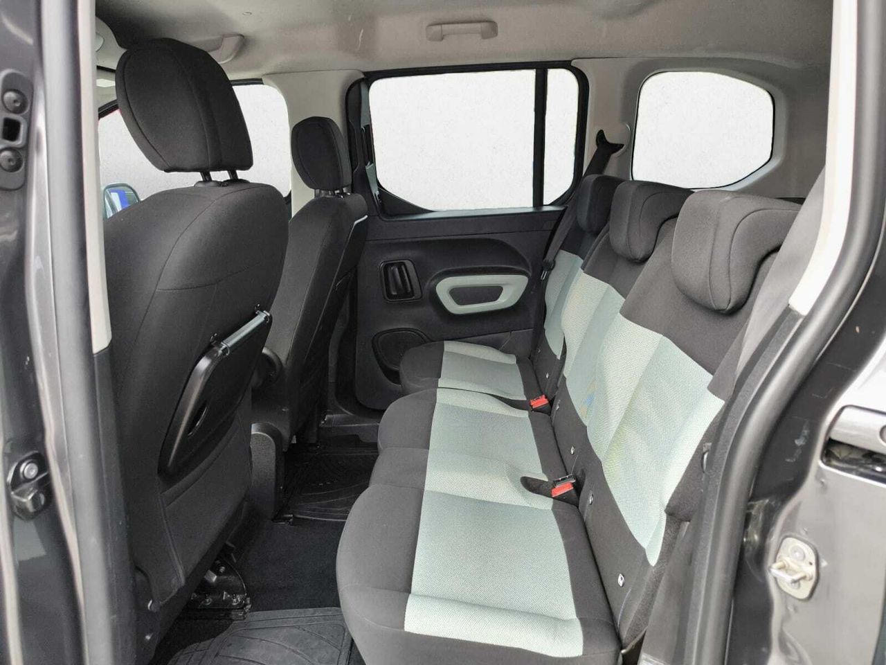 Citroën Berlingo TALLA M BLUE HDI 100 CV SHINE  - Foto 2