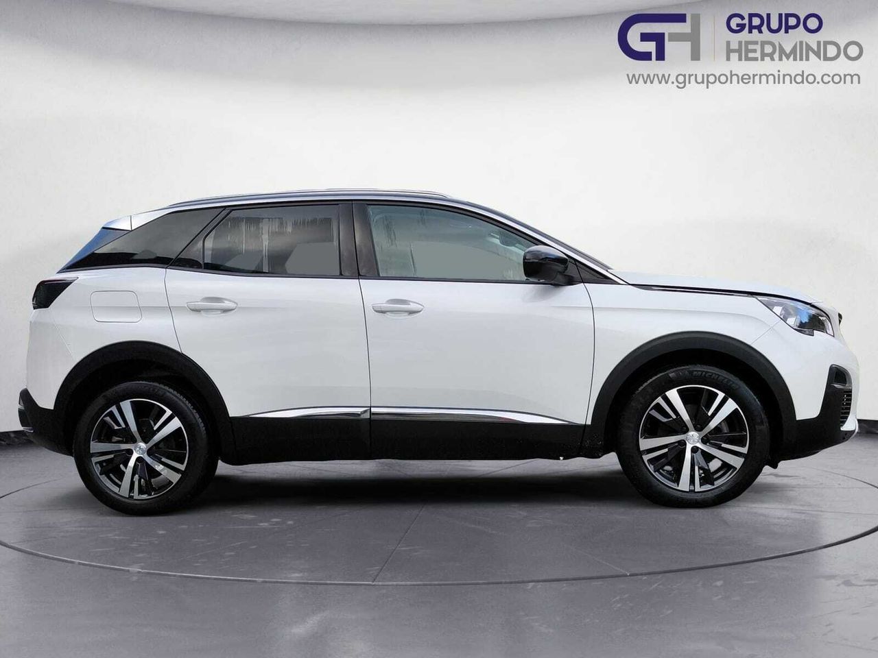 Peugeot 3008 1.2 PURE TECH 130 CV ALLURE  - Foto 2