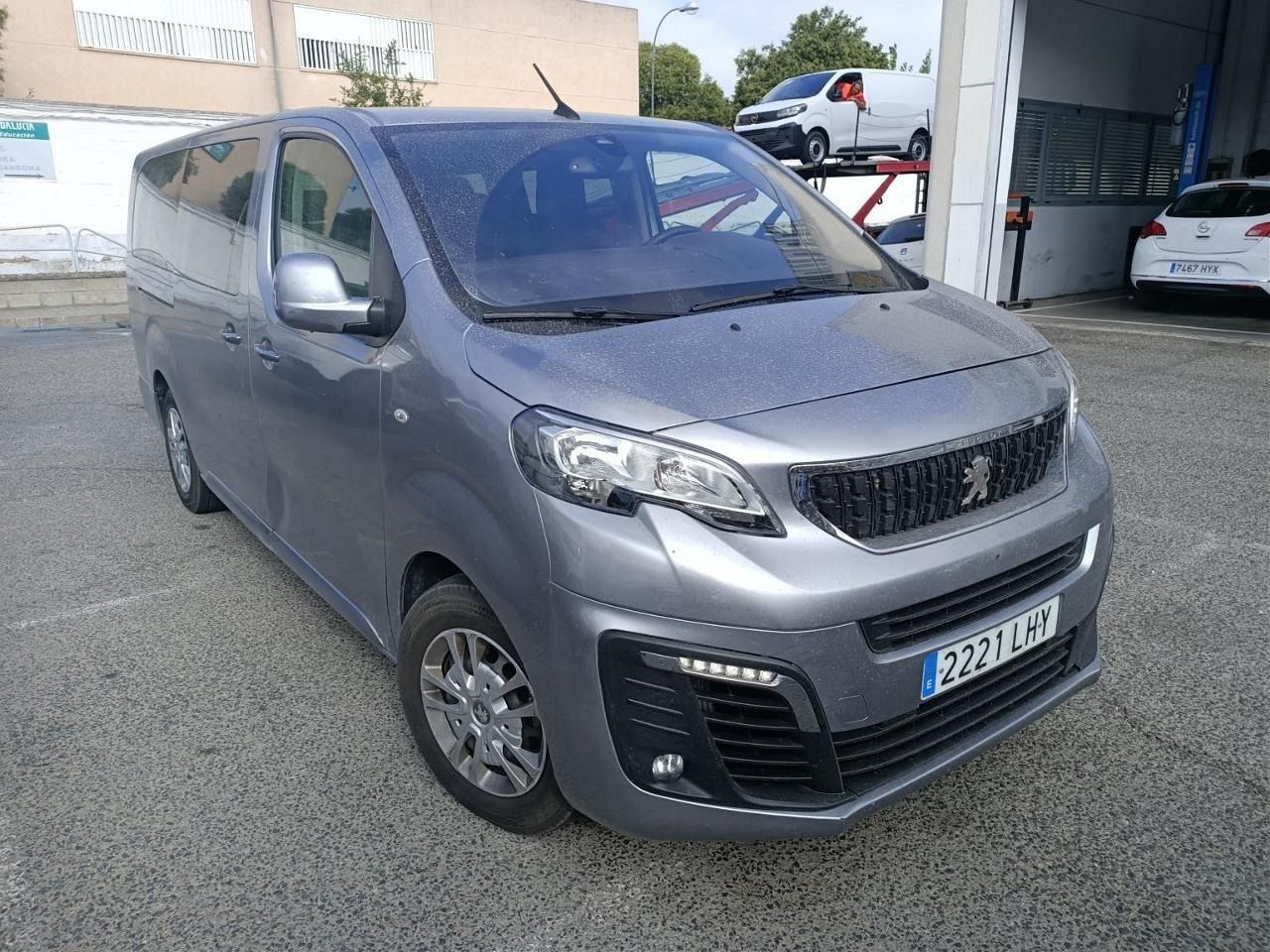 Peugeot Traveller BUSINESS BLUE HDI 120 CV 6 VEL MAN LONG  - Foto 2