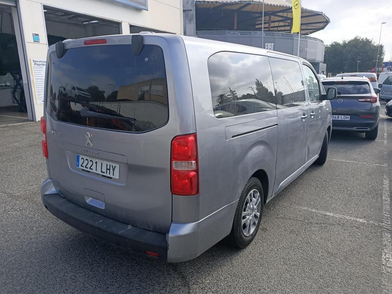 Peugeot Traveller BUSINESS BLUE HDI 120 CV 6 VEL MAN LONG  - Foto 2