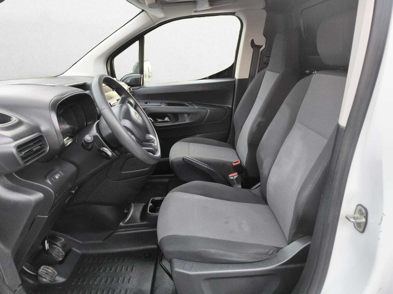 Citroën Berlingo  Furgon VAN TALLA M BLUE HDI 100 CV CONTROL  - Foto 2