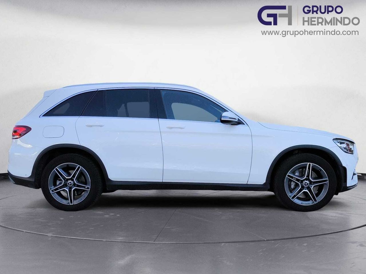 Mercedes GLC 220 D 4 MATIC AMG LINE  - Foto 2