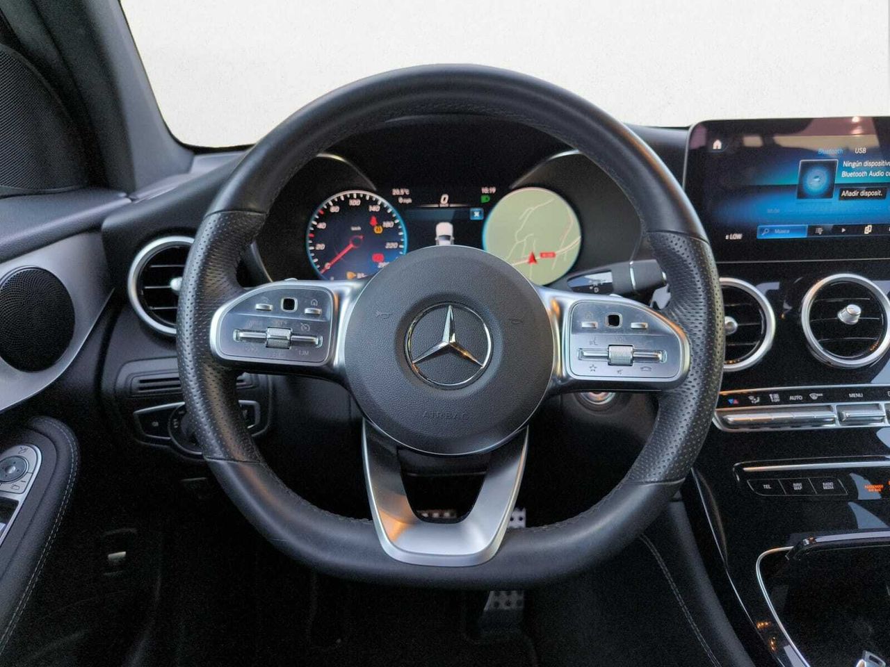 Mercedes GLC 220 D 4 MATIC AMG LINE  - Foto 2