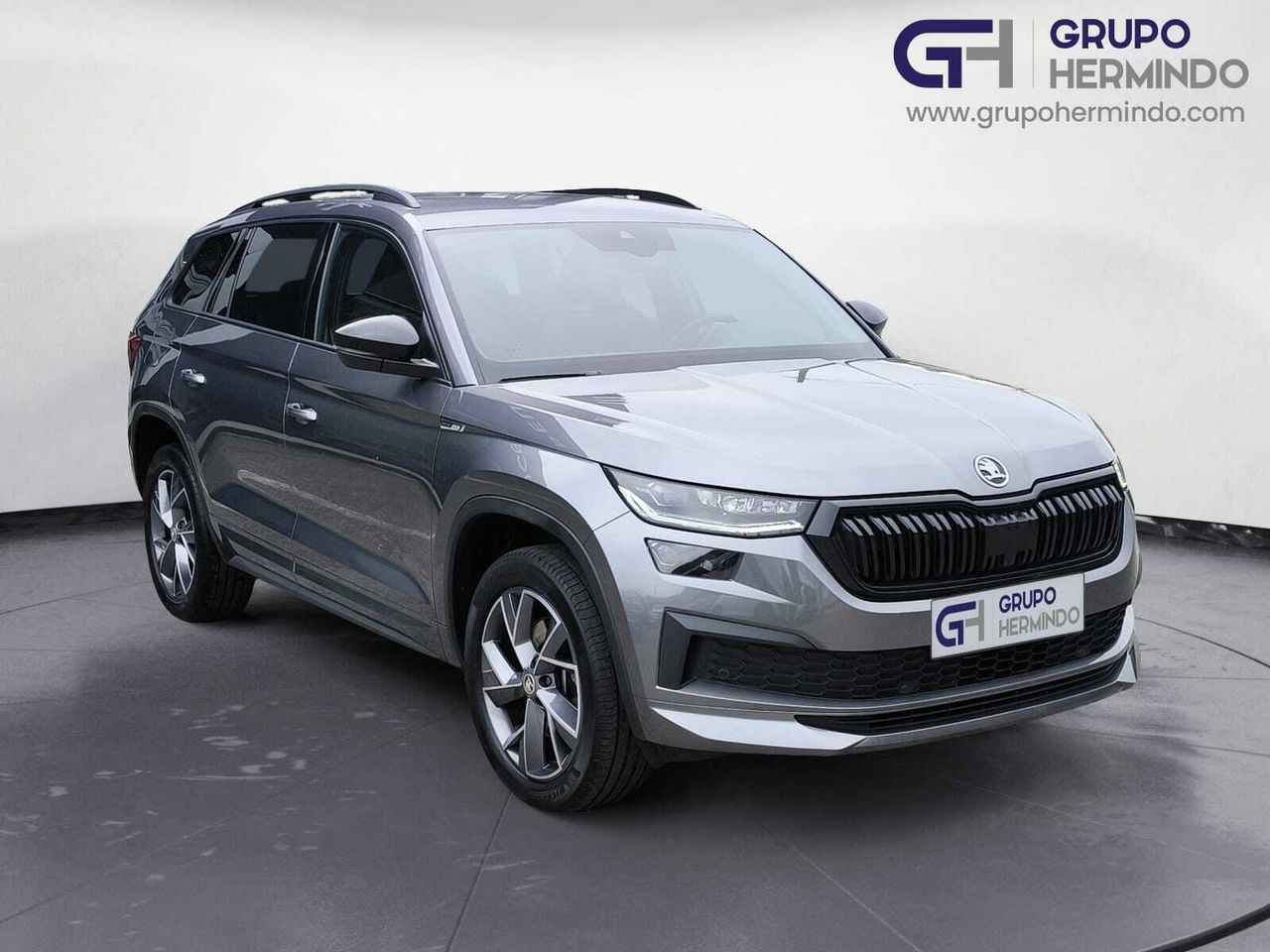 Skoda Kodiaq 2.0 TDI 150 CV DSG 4X2 SPORTLINE + PACK CONFORT 7 PLAZAS+BOLA REMOLQUE  - Foto 2