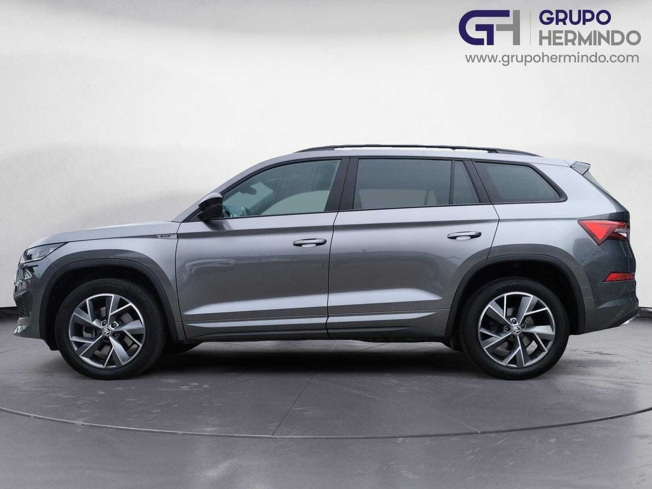 Skoda Kodiaq 2.0 TDI 150 CV DSG 4X2 SPORTLINE + PACK CONFORT 7 PLAZAS+BOLA REMOLQUE  - Foto 2