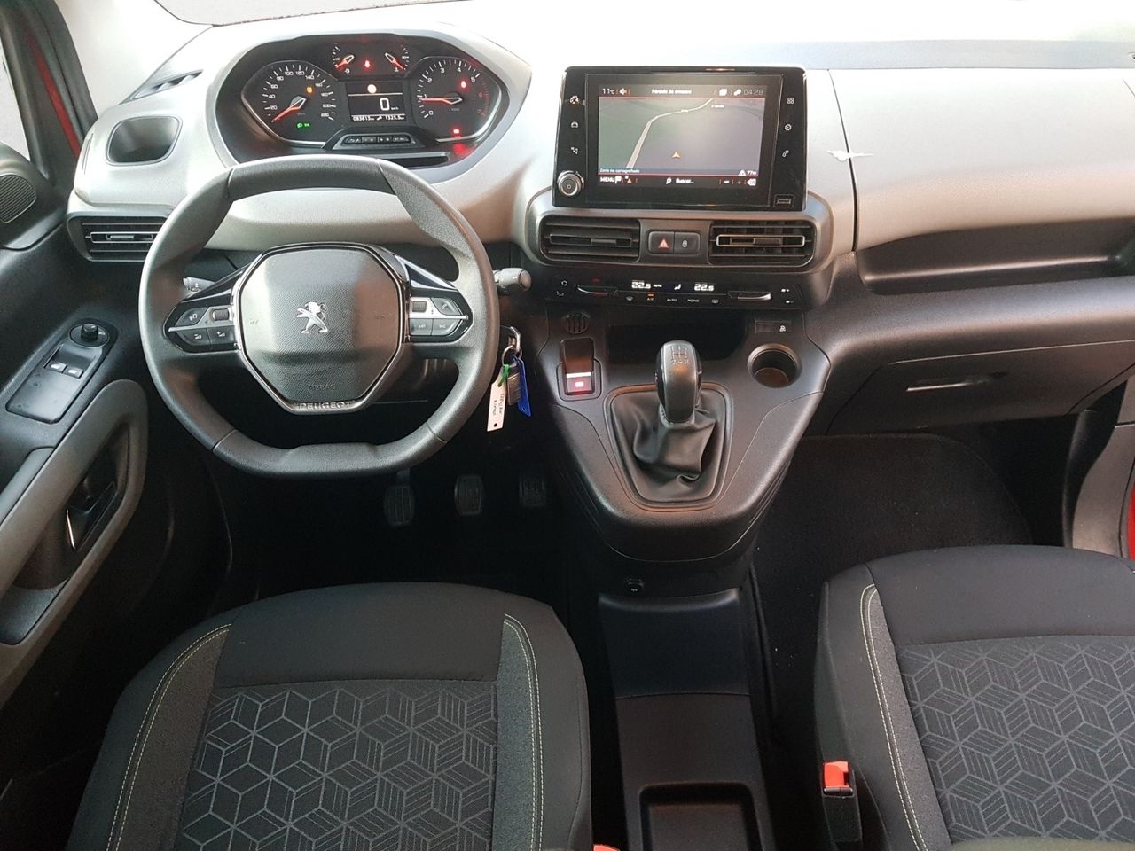 Peugeot Rifter NAV + BLUE HDI 100 CV STANDARD  - Foto 2