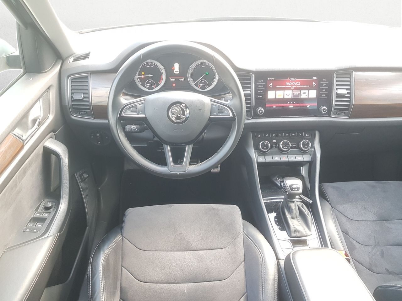 Skoda Kodiaq 2.0 TDI 190 CV DSG 4X4 SPORTLINE  - Foto 2