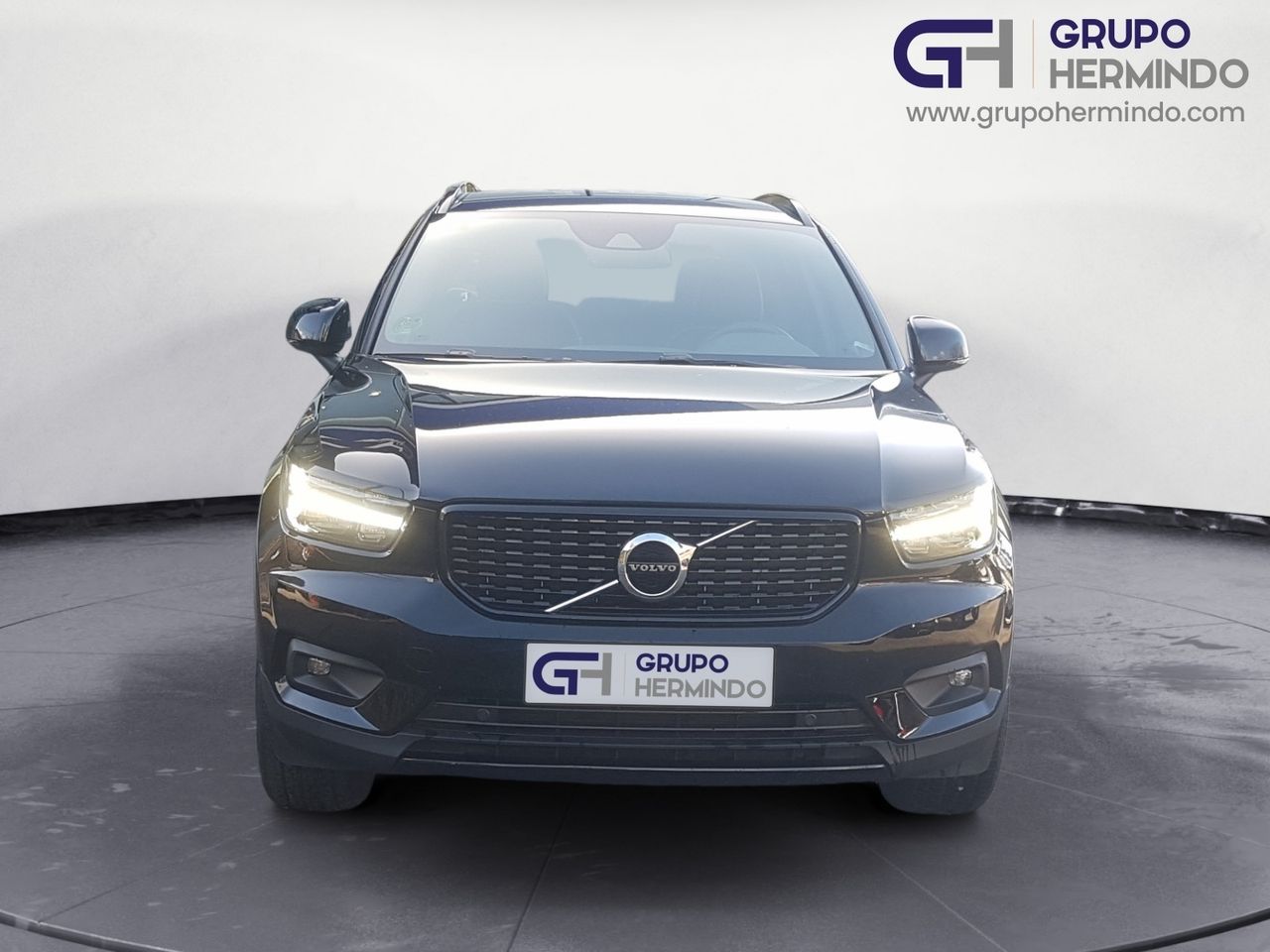 Volvo XC-40 1.5 T3 R DESIGN  - Foto 2