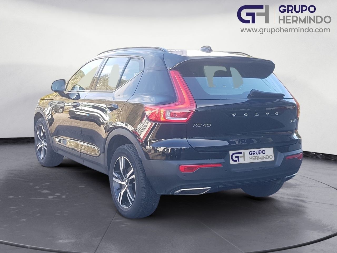 Volvo XC-40 1.5 T3 R DESIGN  - Foto 2