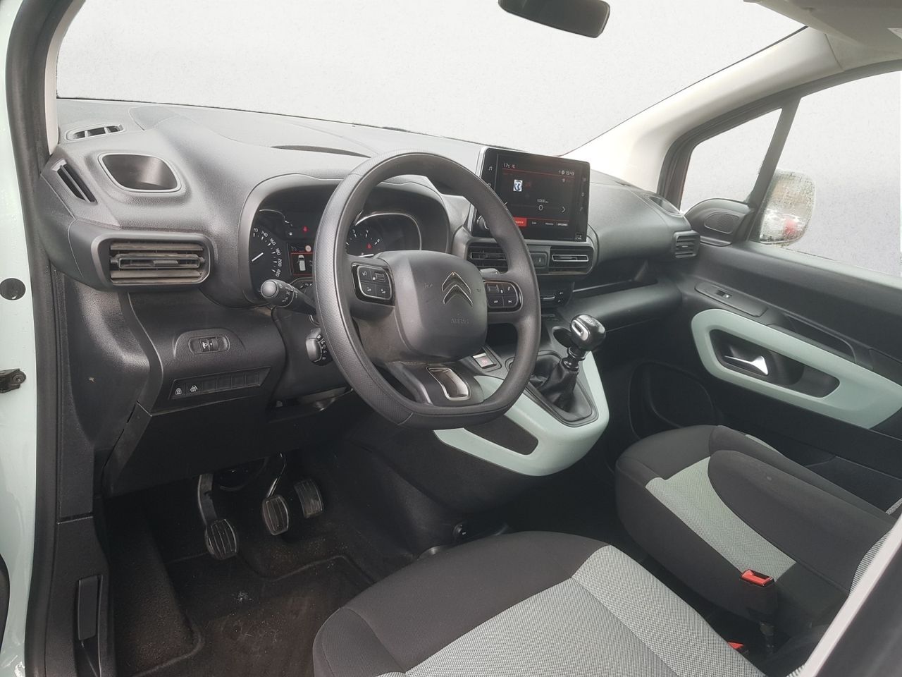 Citroën Berlingo TALLA M BLUE HDI 130 CV SHINE  - Foto 2