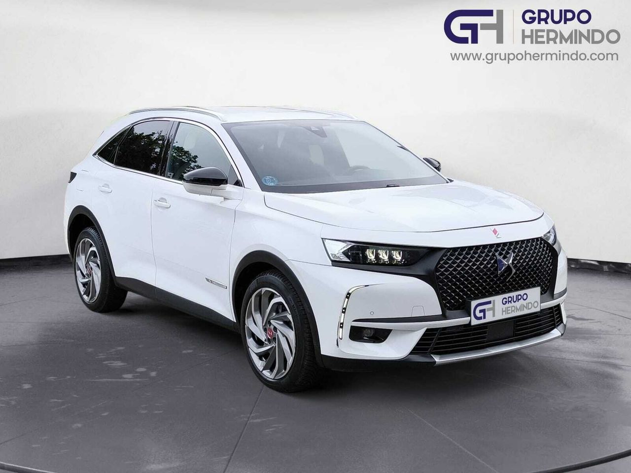 DS Automobiles DS 7 Crossback PERFORMANCE LINE BLUE HDI 130 CV EAT8  - Foto 2