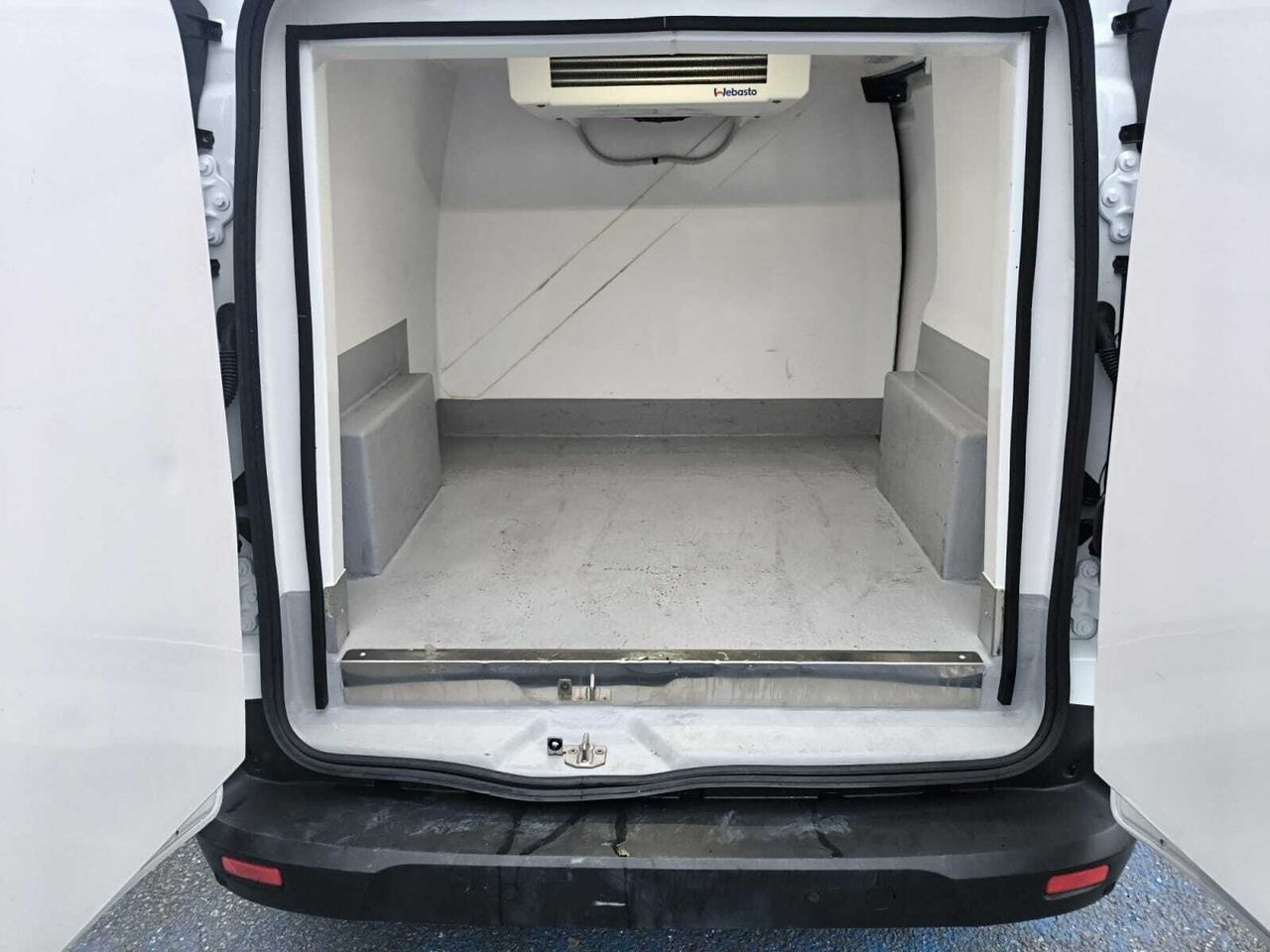 Ford Transit Connect FG 1.5 TDCI TREND 200 L1 + EQUIPO DE FRIO + ISOTERMO  - Foto 2