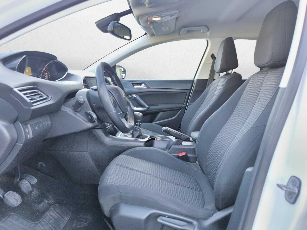 Peugeot 308 STYLE BLUE HDI 130 CV  - Foto 2