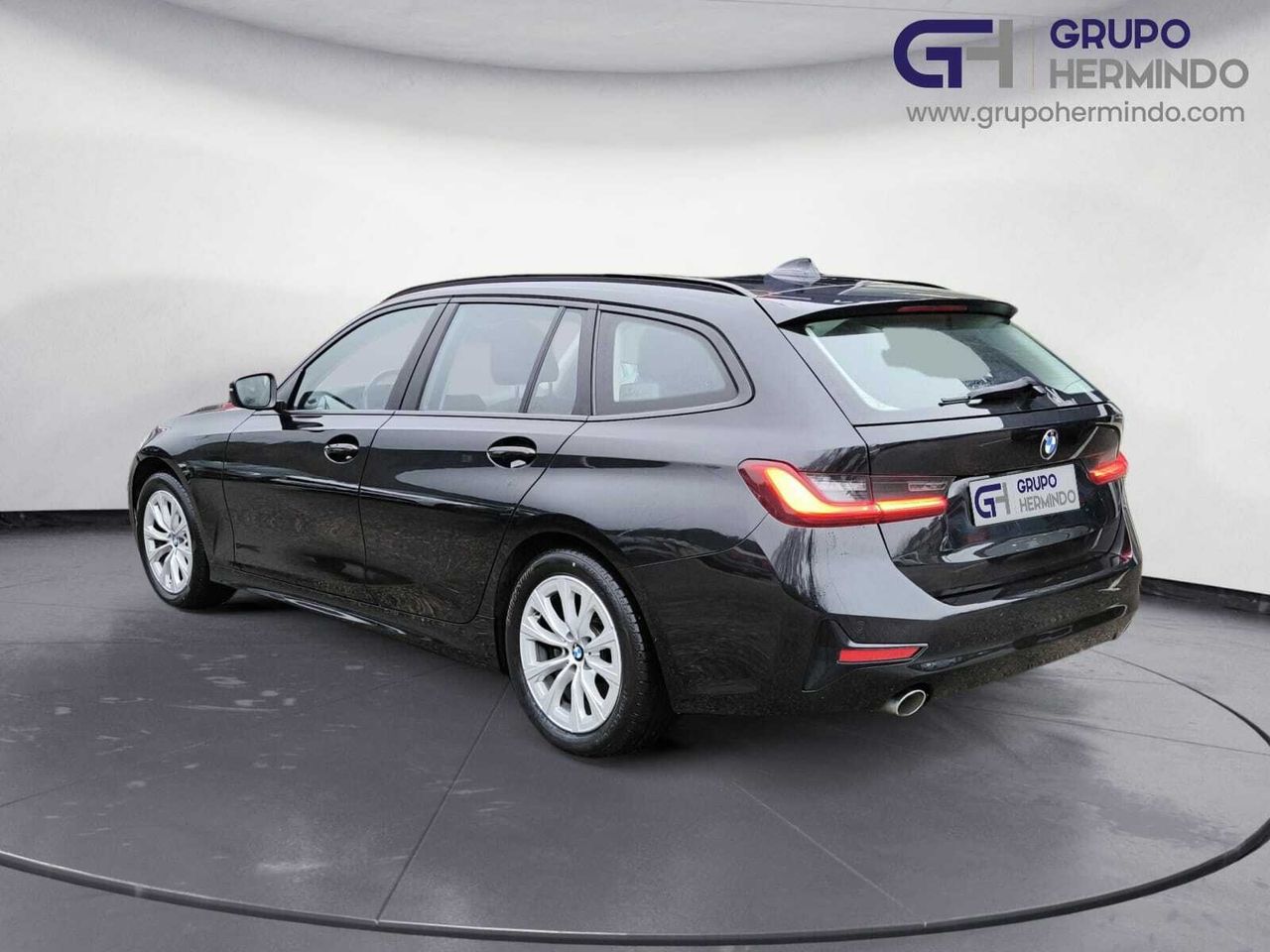 BMW Serie 3 318 d A TOURING  - Foto 2