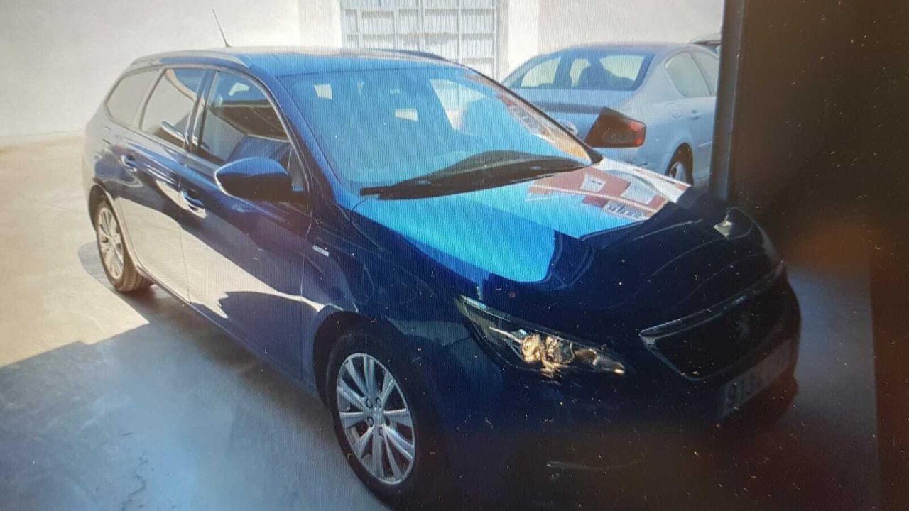 Peugeot 308 SW STYLE BLUE HDI 100 CV 6VEL  - Foto 2