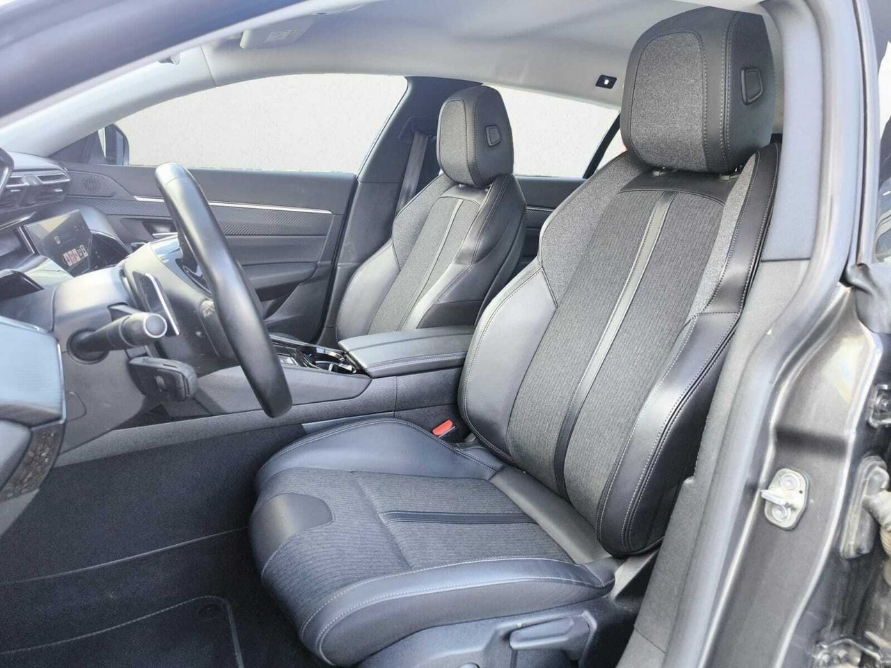 Peugeot 508 Hybrid SW ALLURE  225 e-EAT8  - Foto 2