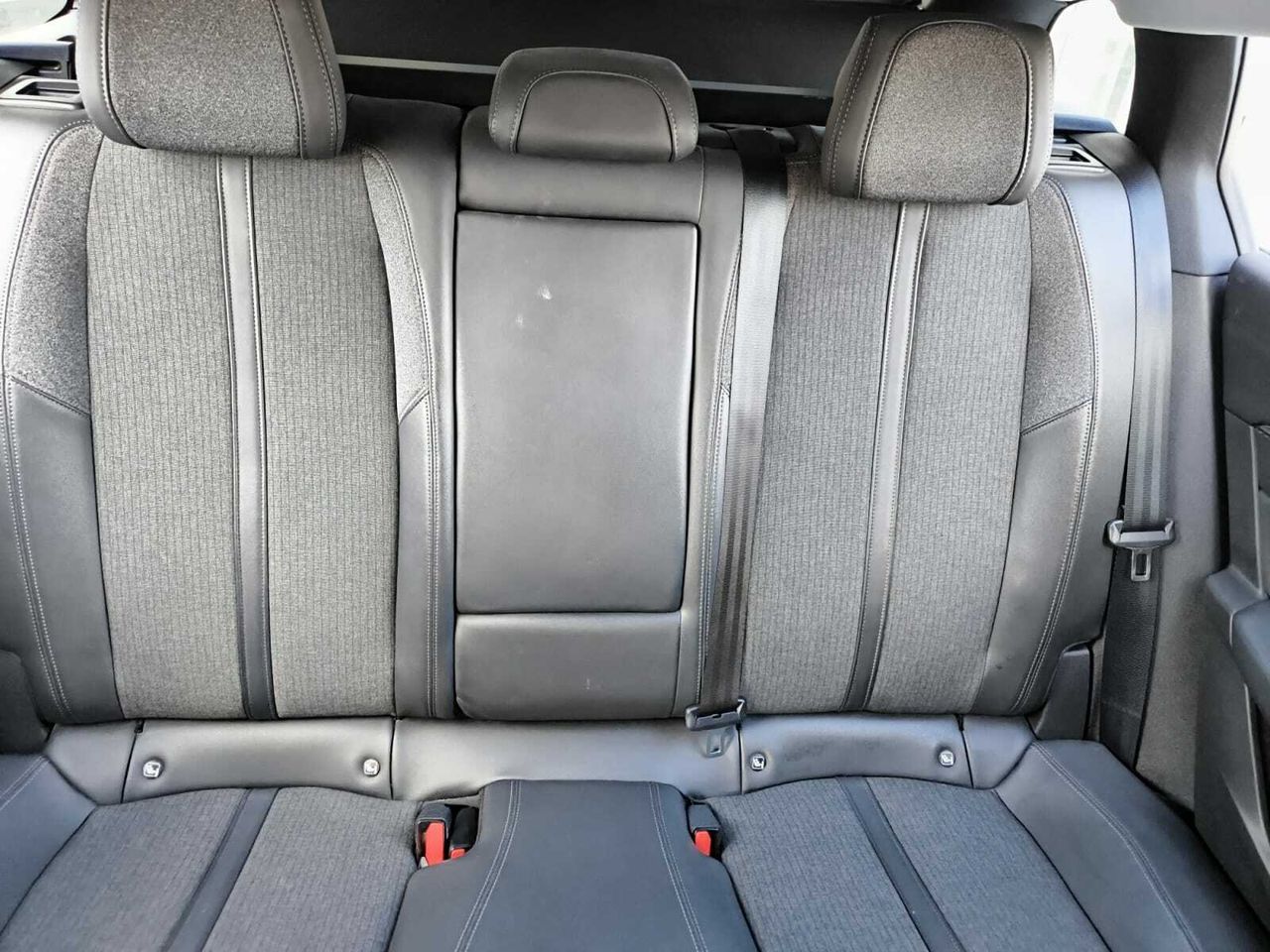 Peugeot 508 Hybrid SW ALLURE  225 e-EAT8  - Foto 2